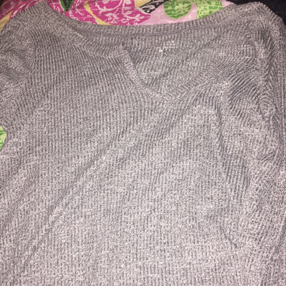 Gray Hollister crop top